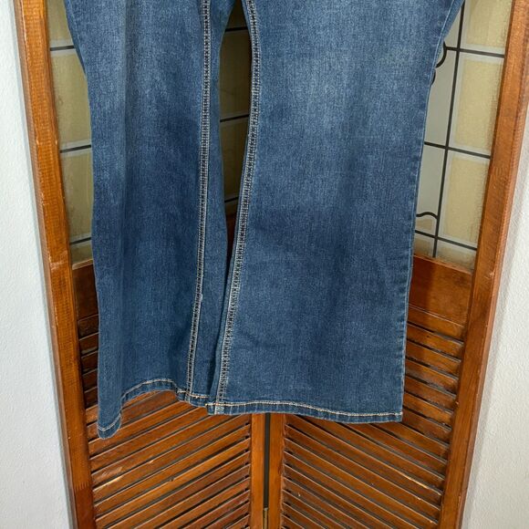 Torrid Luxe Slim Boot Super Stretch Mid-Rise Jean Size 22S - Picture 6 of 8
